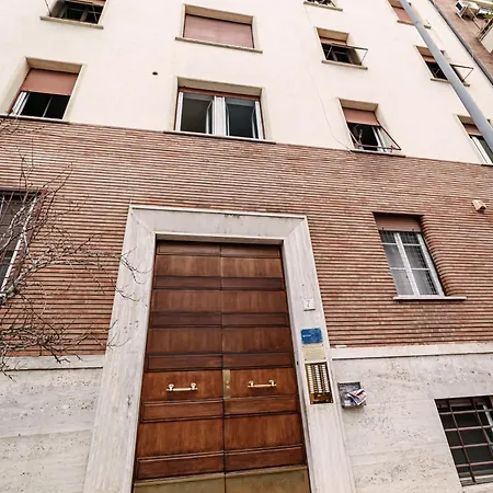 Apartment Dama Roof House *