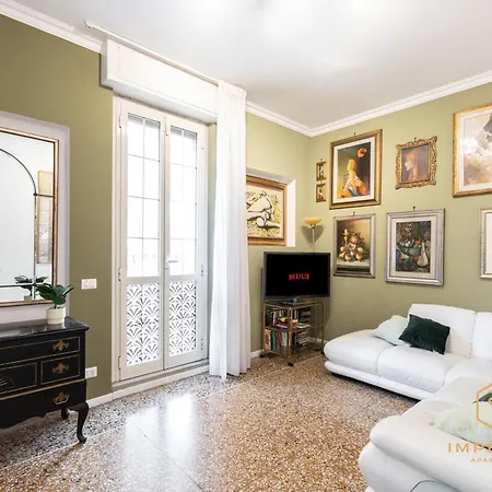 Appartement Imperium Penthouse - Private Terrace, 2-4 Pax, 2 Minutes To Metro, A-c Rome