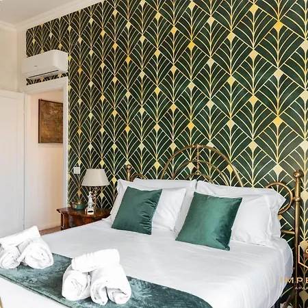Imperium Penthouse - Private Terrace, 2-4 Pax, 2 Minutes To Metro, A-c * Rome