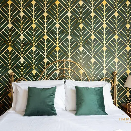 Appartement Imperium Penthouse - Private Terrace, 2-4 Pax, 2 Minutes To Metro, A-c