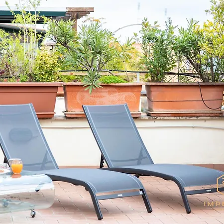 Appartement Imperium Penthouse - Private Terrace, 2-4 Pax, 2 Minutes To Metro, A-c *